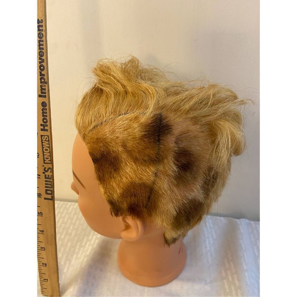 Miss Barbara‎ mannequin head blond